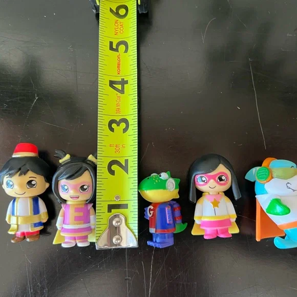 Bundle of Ryan’s world figures, 1 push car lot of 15 kids toys - Picture 5 of 5